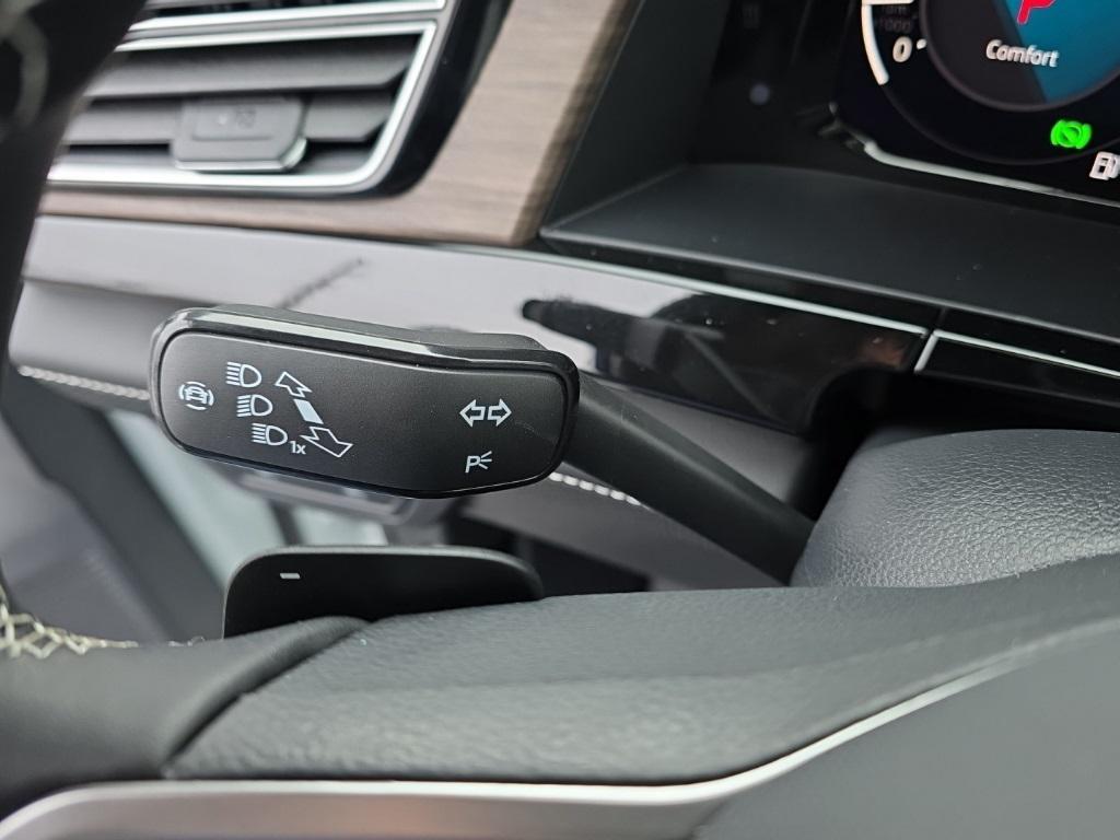 new 2026 Volkswagen Atlas car, priced at $48,521