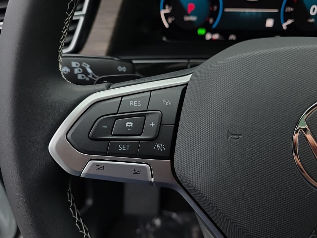 new 2026 Volkswagen Atlas car, priced at $48,521