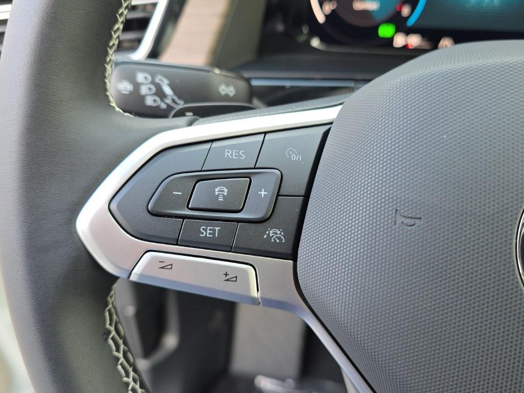 new 2026 Volkswagen Atlas car, priced at $47,923