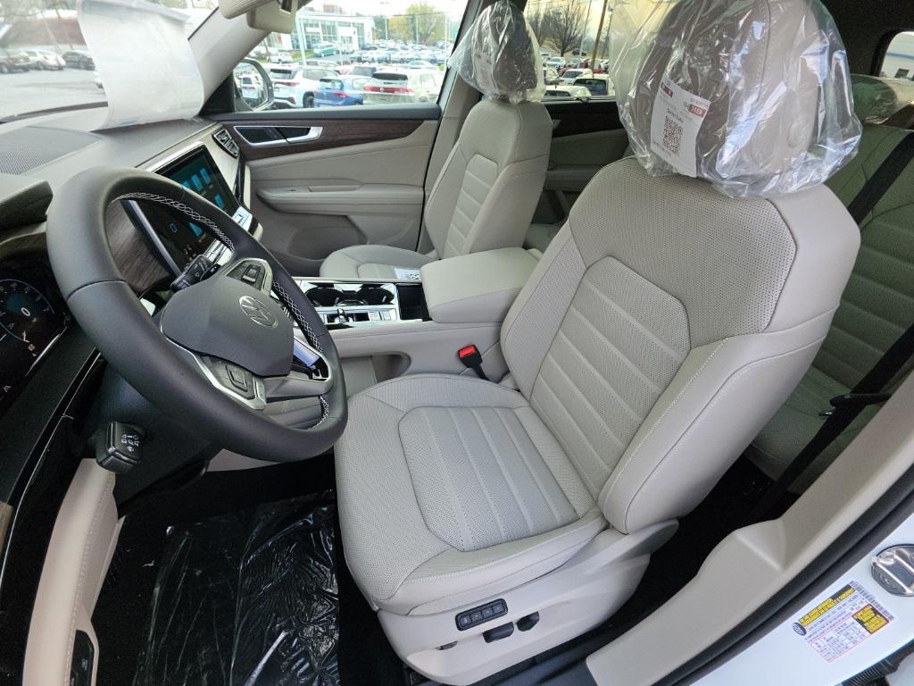 new 2026 Volkswagen Atlas car, priced at $47,923