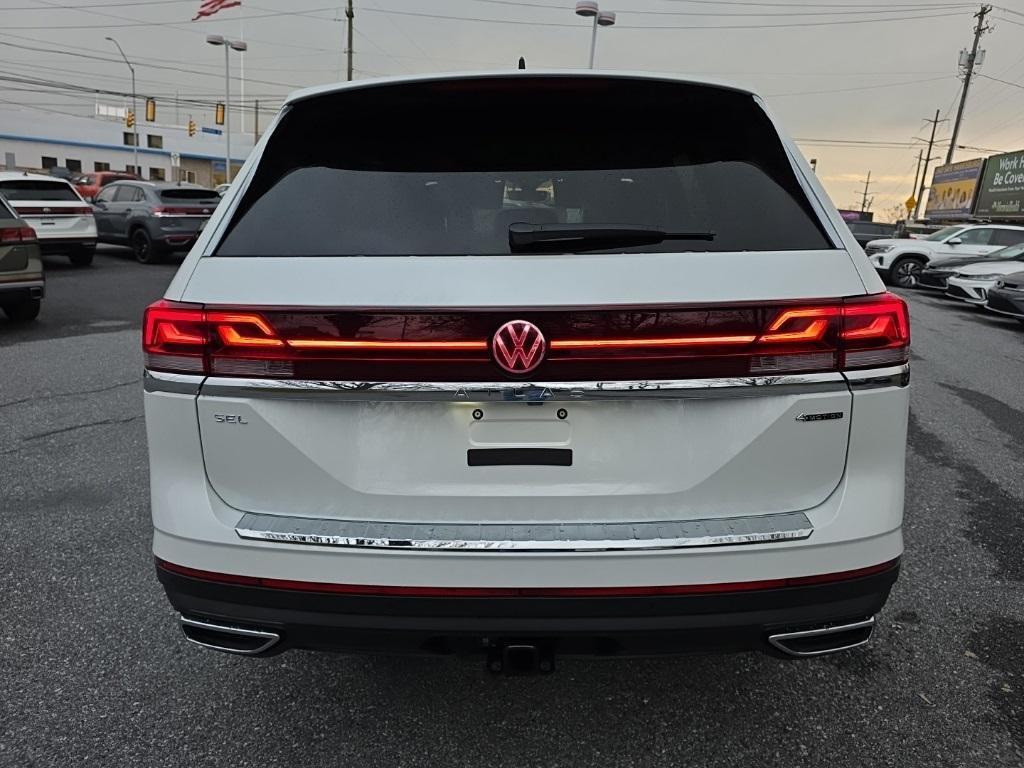 new 2026 Volkswagen Atlas car, priced at $47,923
