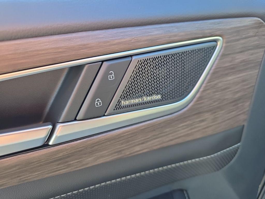 new 2026 Volkswagen Atlas car, priced at $54,161