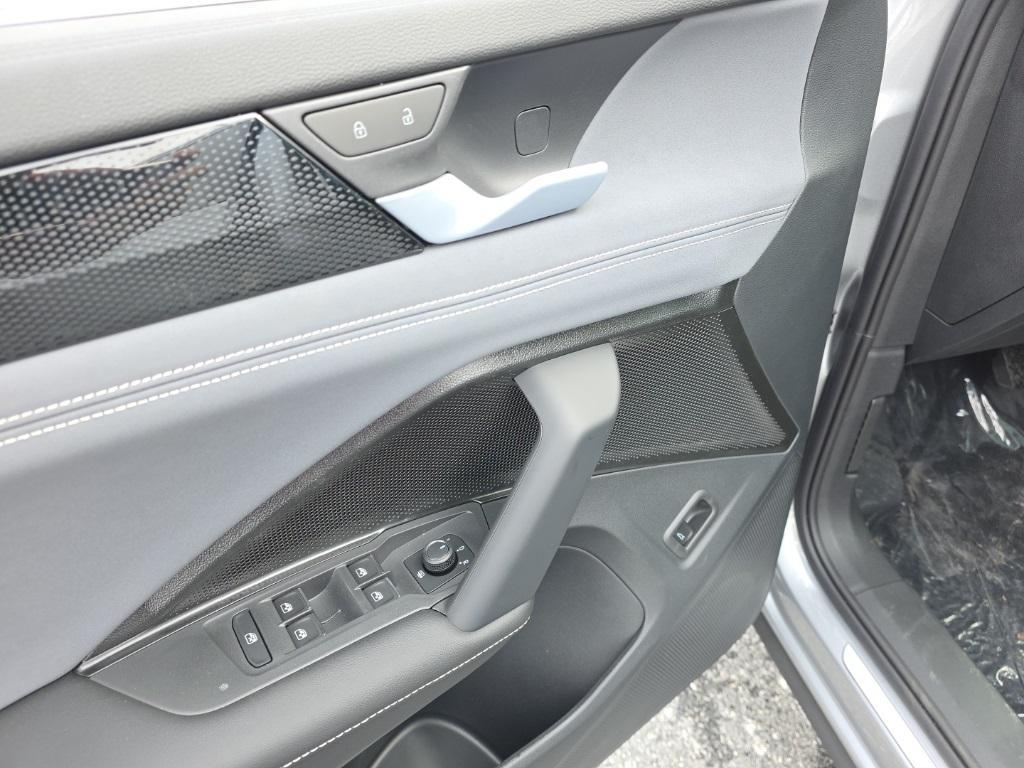 new 2026 Volkswagen Tiguan car, priced at $36,377