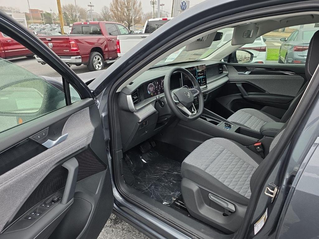 new 2026 Volkswagen Tiguan car, priced at $32,129