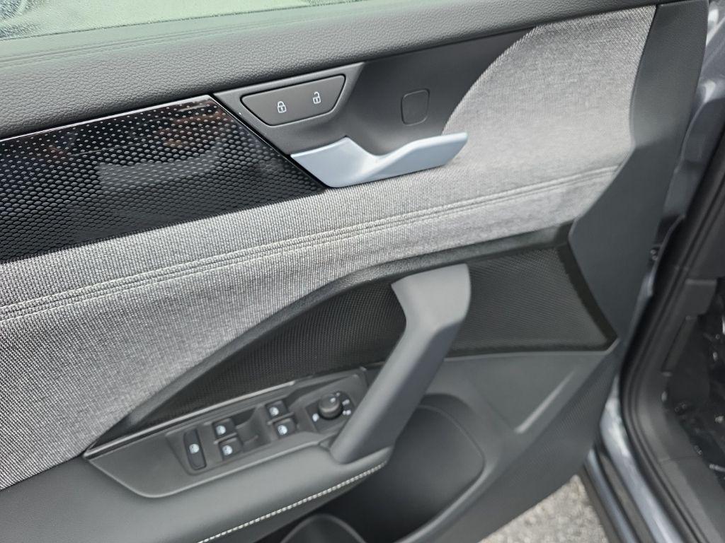 new 2026 Volkswagen Tiguan car, priced at $32,129