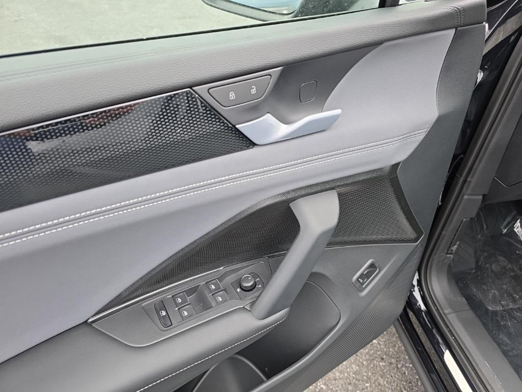 new 2026 Volkswagen Tiguan car, priced at $36,572