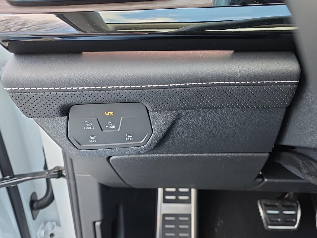 new 2026 Volkswagen Atlas car, priced at $53,007