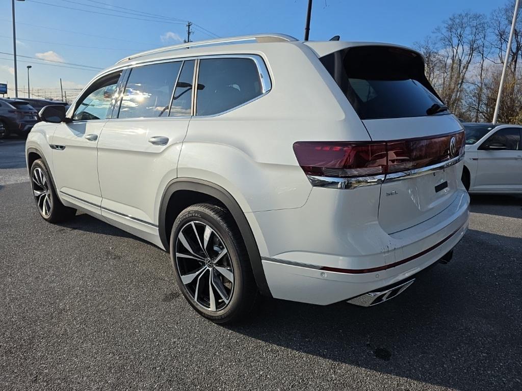 new 2026 Volkswagen Atlas car, priced at $53,007