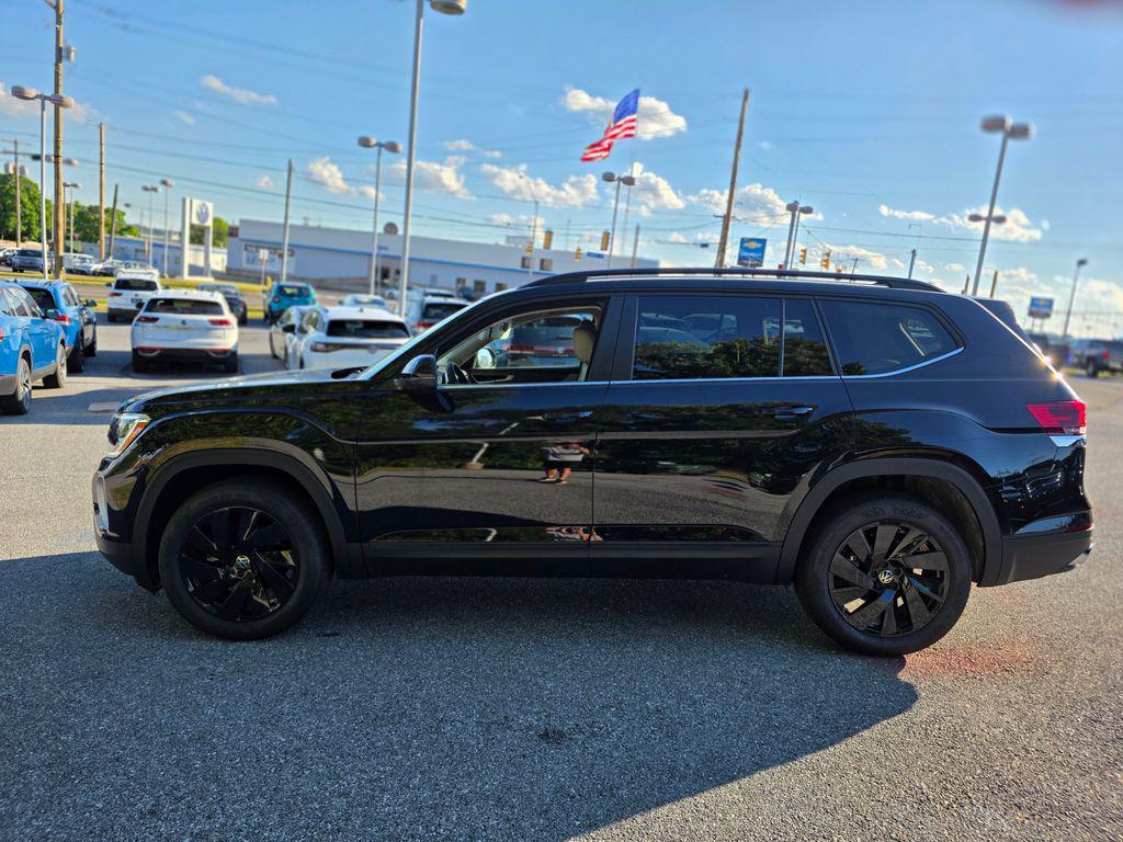 new 2026 Volkswagen Atlas car, priced at $43,528