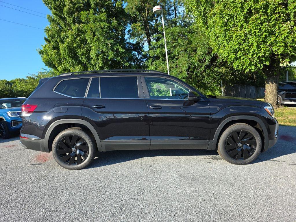 new 2026 Volkswagen Atlas car, priced at $43,528