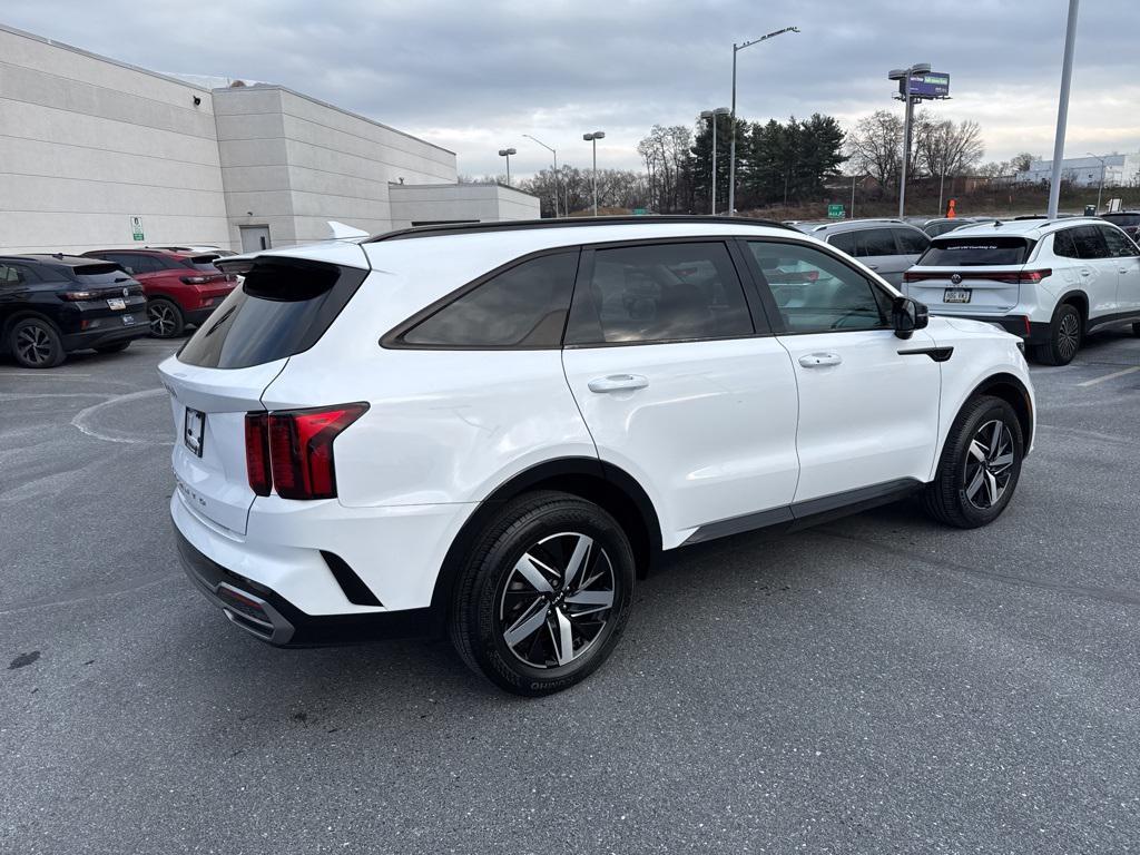 used 2022 Kia Sorento car, priced at $21,976