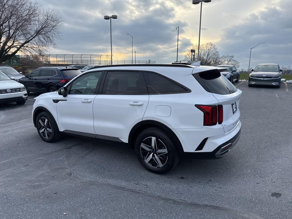 used 2022 Kia Sorento car, priced at $21,976