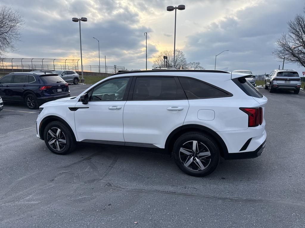 used 2022 Kia Sorento car, priced at $21,976