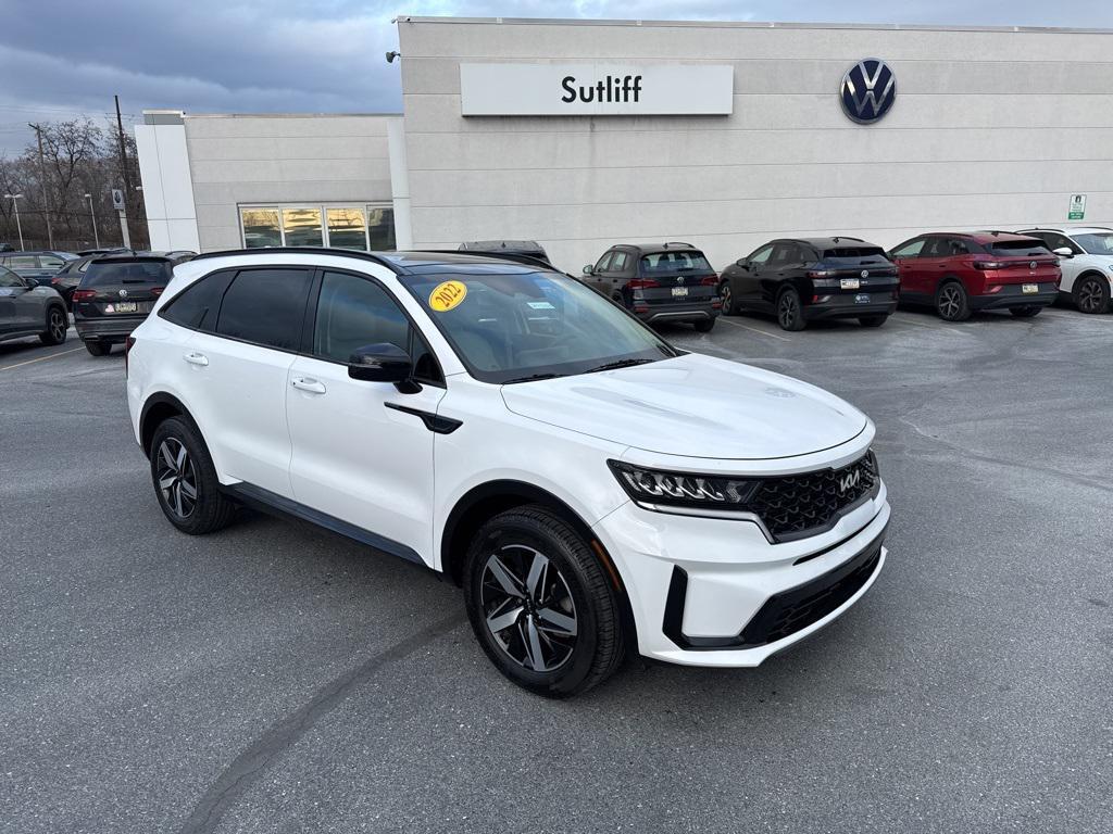 used 2022 Kia Sorento car, priced at $21,976