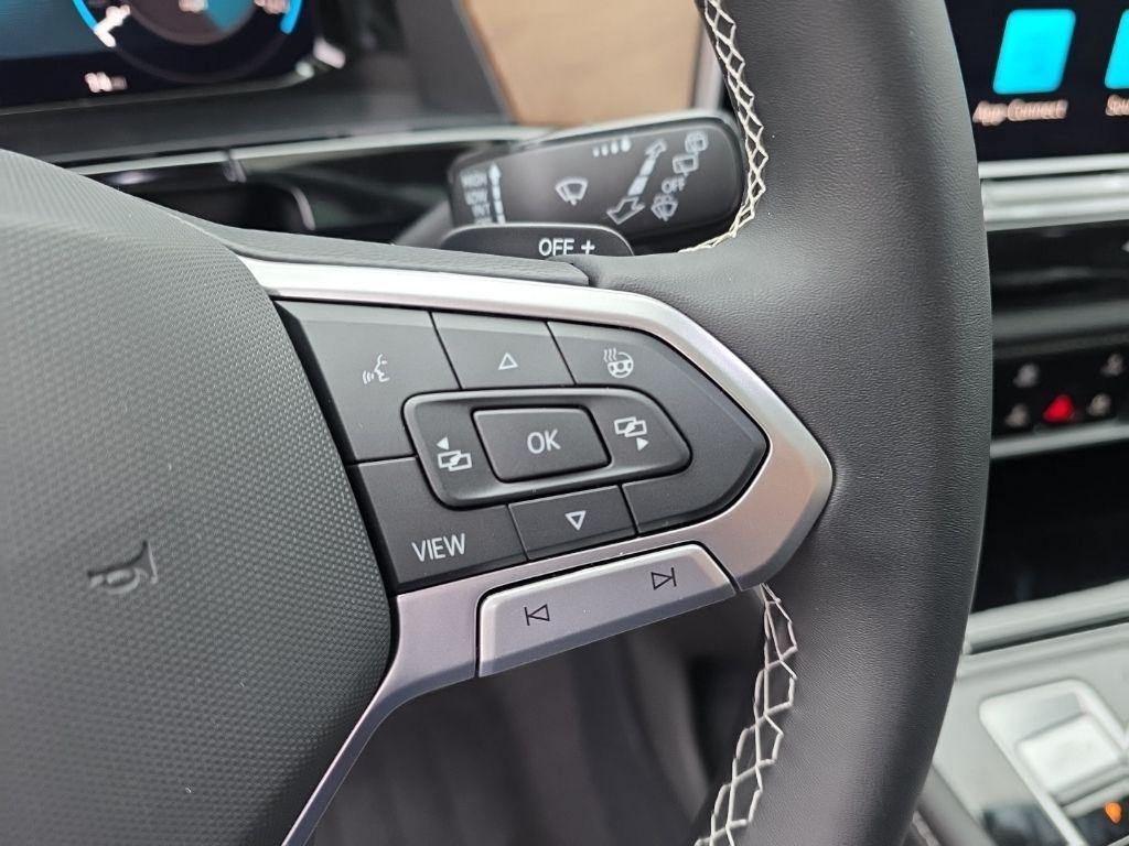 new 2026 Volkswagen Atlas car, priced at $46,168