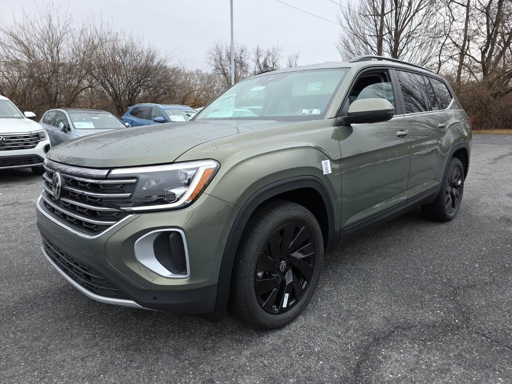 new 2026 Volkswagen Atlas car, priced at $45,168