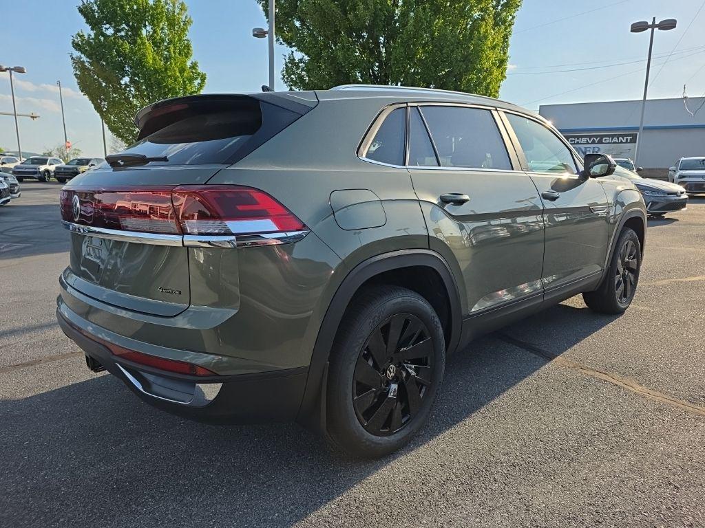 new 2026 Volkswagen Atlas Cross Sport car, priced at $44,084