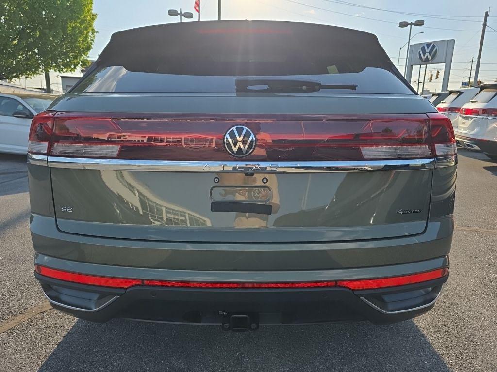 new 2026 Volkswagen Atlas Cross Sport car, priced at $44,084