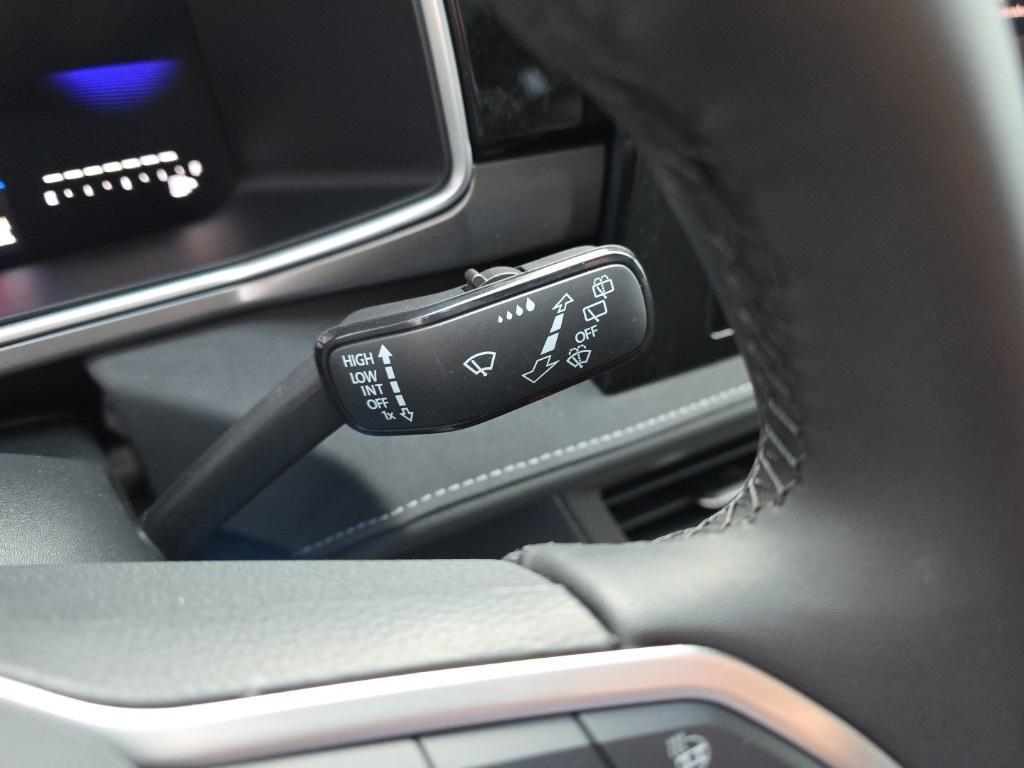 new 2026 Volkswagen Taos car, priced at $33,889