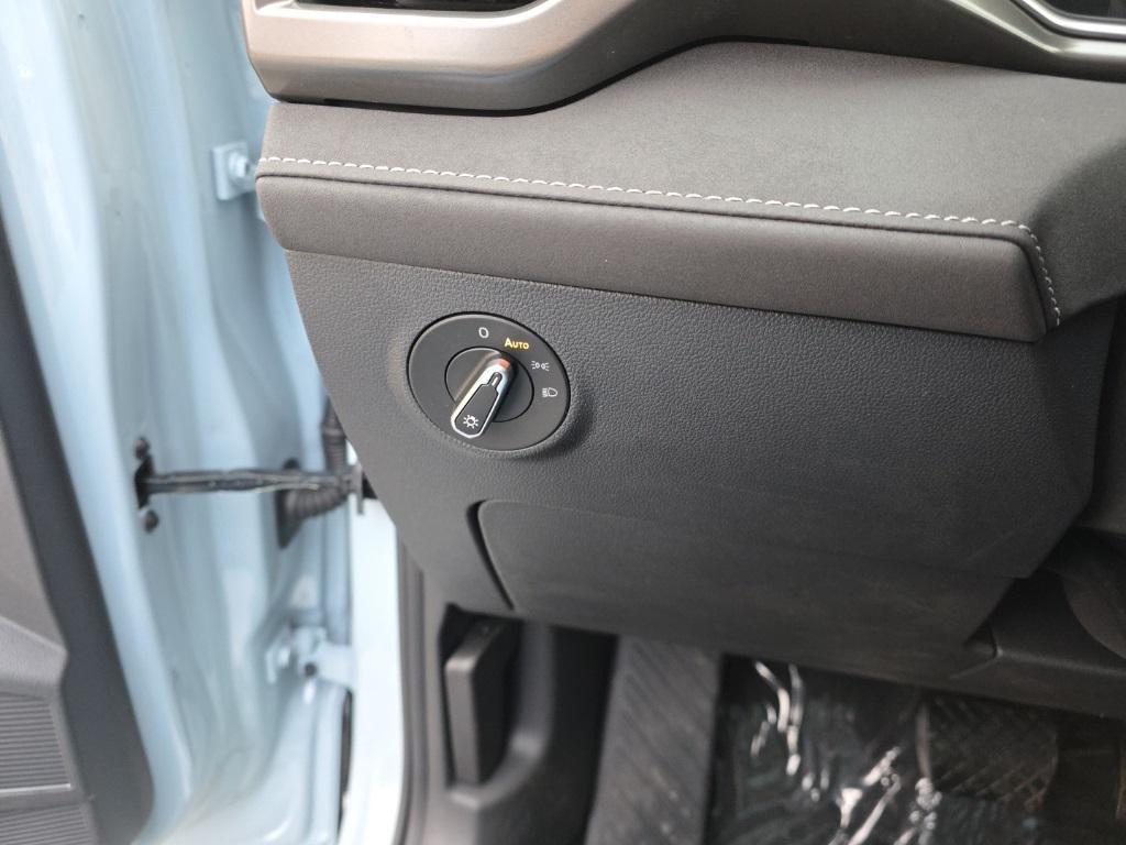 new 2026 Volkswagen Taos car, priced at $33,889