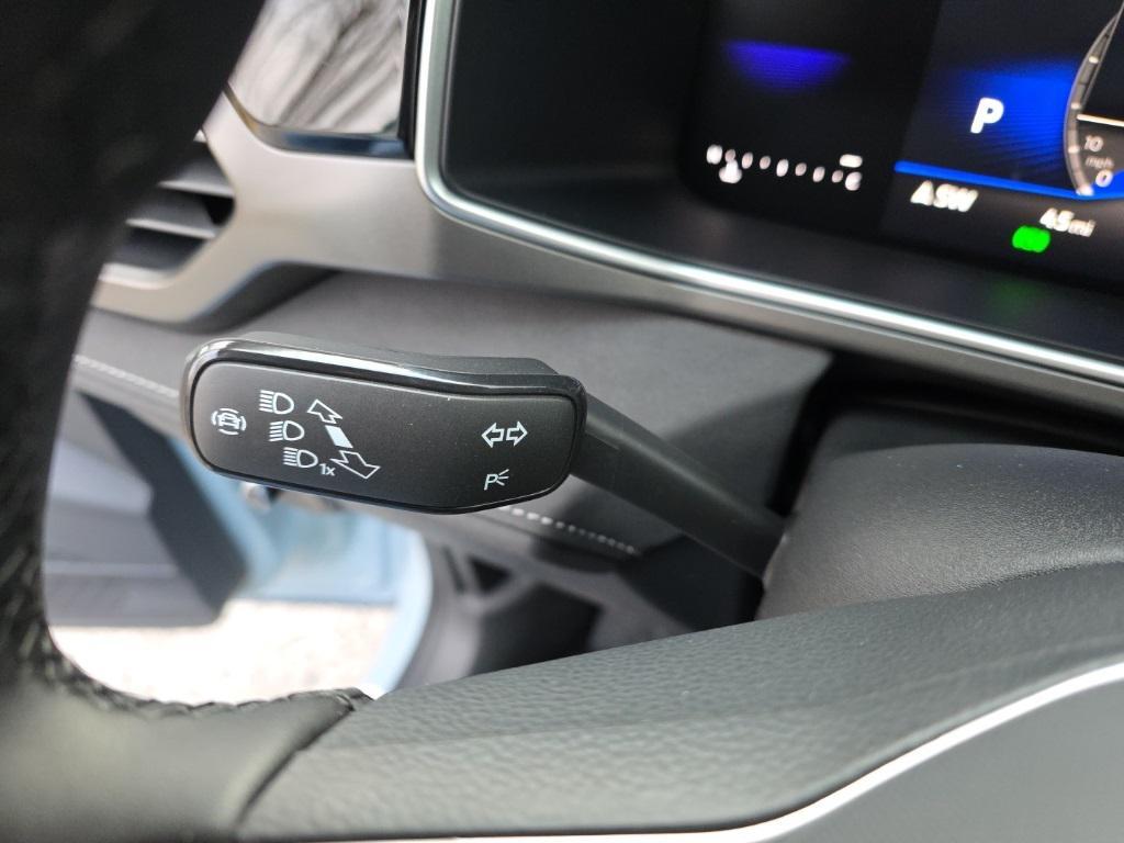 new 2026 Volkswagen Taos car, priced at $33,889