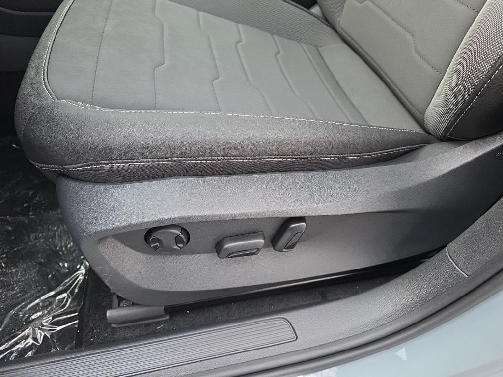 new 2026 Volkswagen Taos car, priced at $33,889