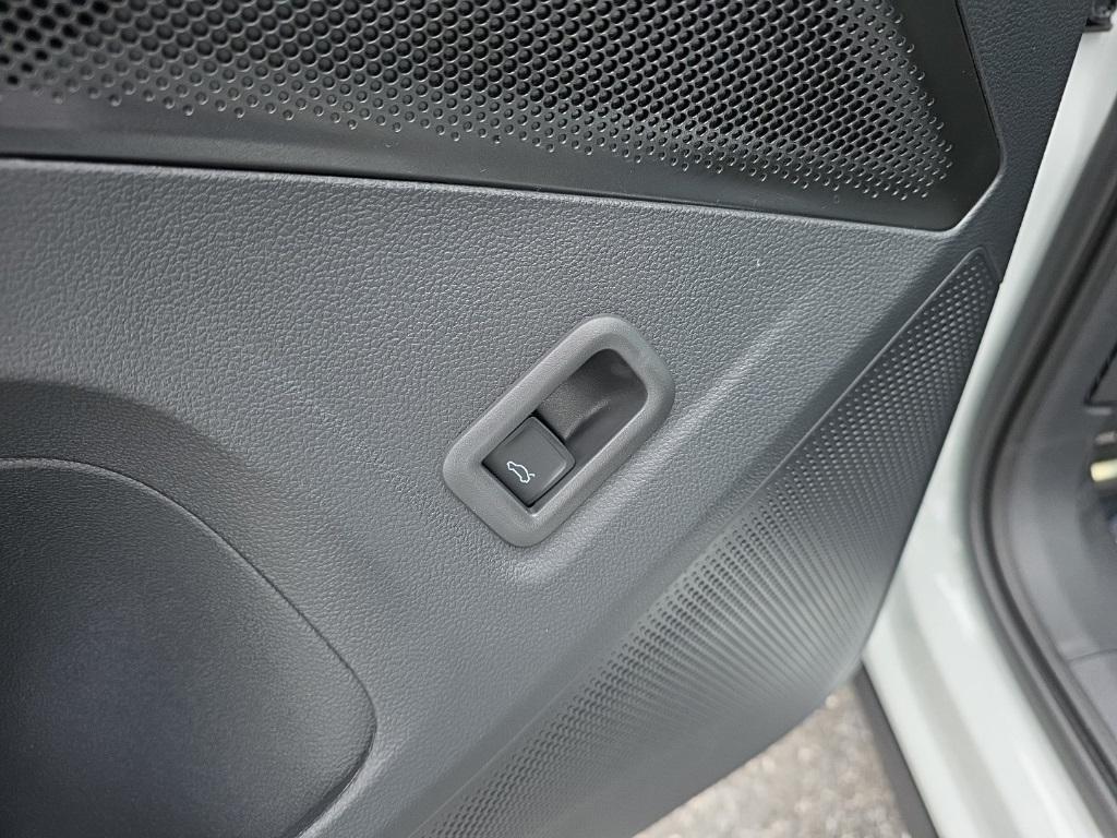 new 2026 Volkswagen Tiguan car, priced at $39,878