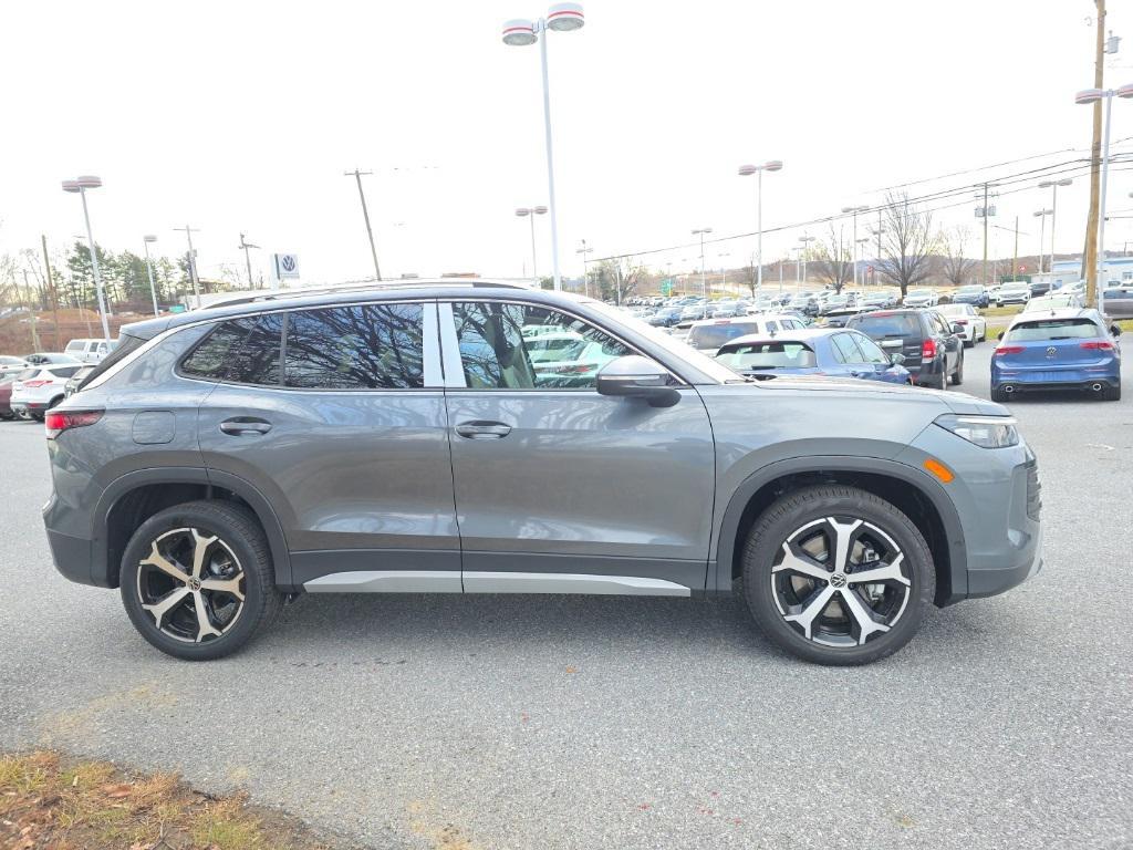 new 2026 Volkswagen Tiguan car, priced at $36,377
