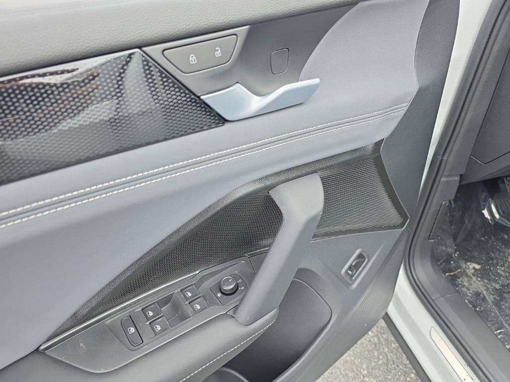 new 2026 Volkswagen Tiguan car, priced at $36,377