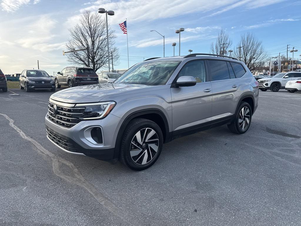 used 2025 Volkswagen Atlas car, priced at $32,581