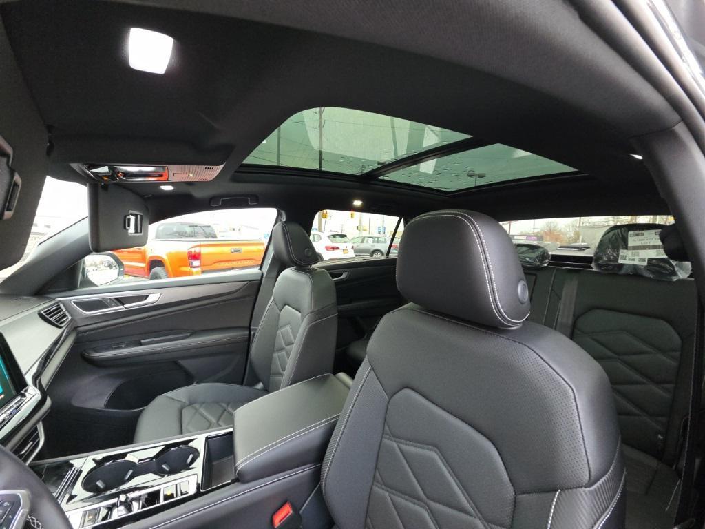 new 2026 Volkswagen Atlas Cross Sport car, priced at $44,244