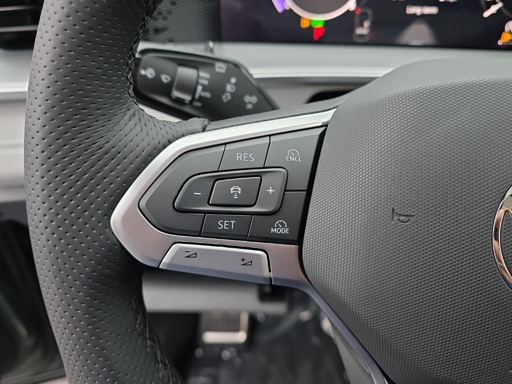 new 2026 Volkswagen Tiguan car, priced at $39,126