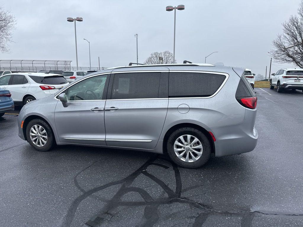 used 2018 Chrysler Pacifica car, priced at $14,335