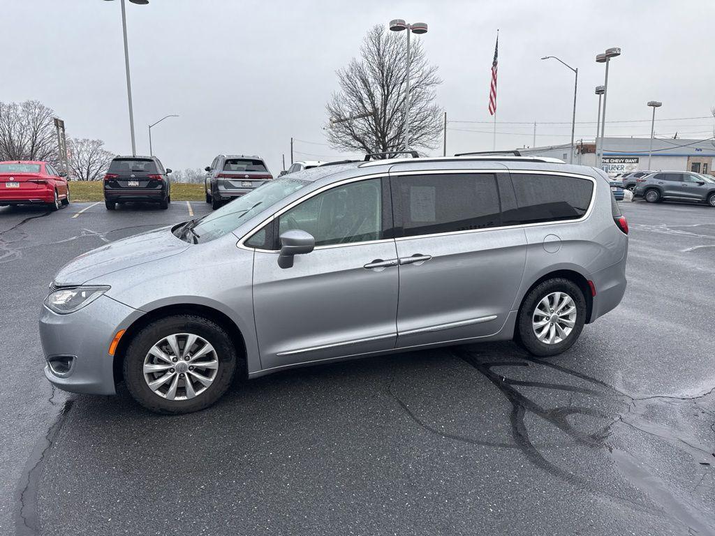 used 2018 Chrysler Pacifica car, priced at $14,335