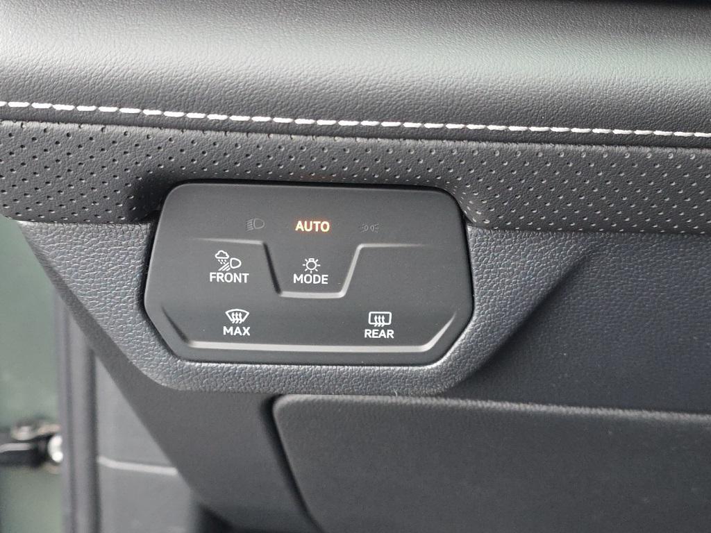 new 2026 Volkswagen Atlas car, priced at $44,656