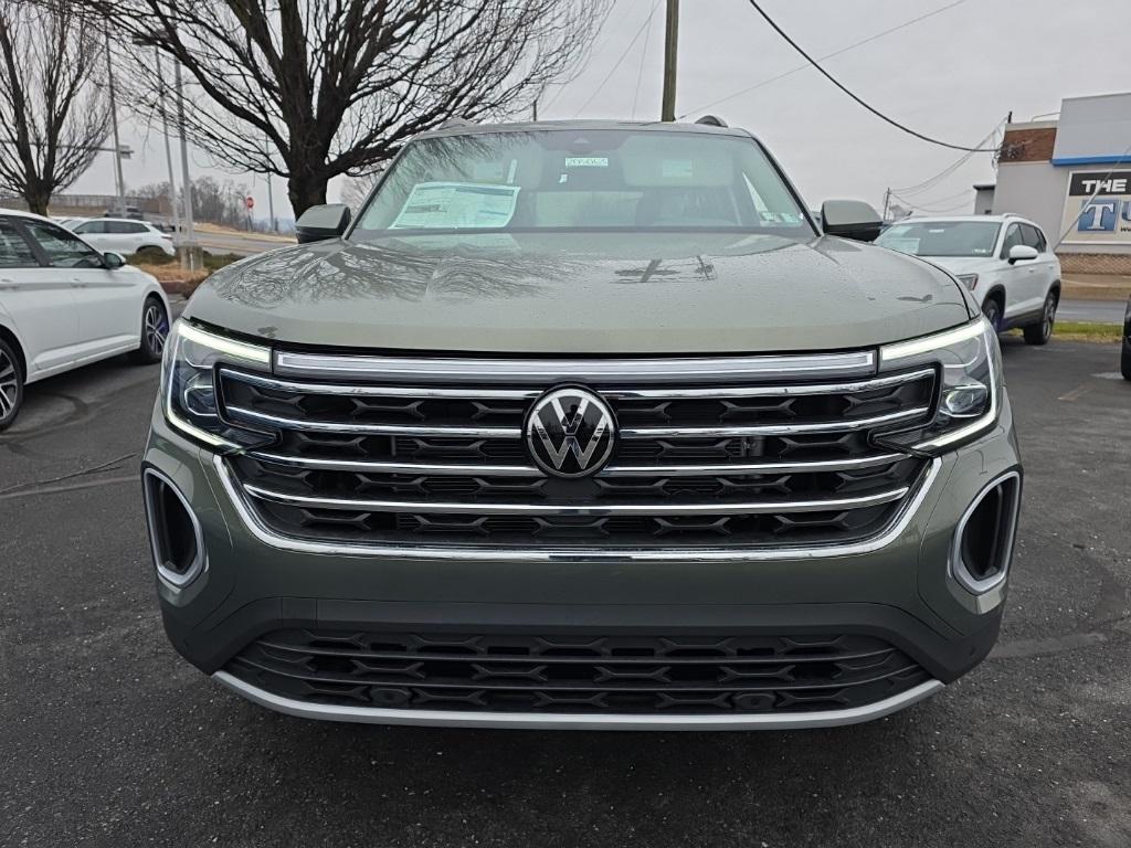 new 2026 Volkswagen Atlas car, priced at $44,656