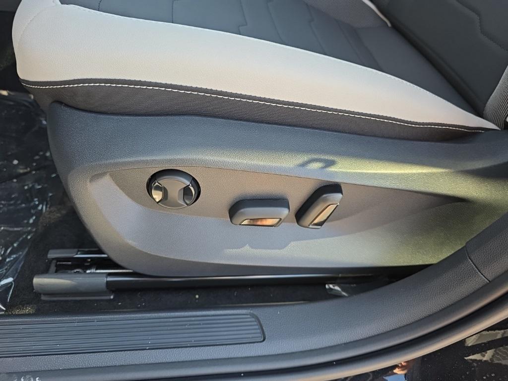 new 2026 Volkswagen Taos car, priced at $32,990