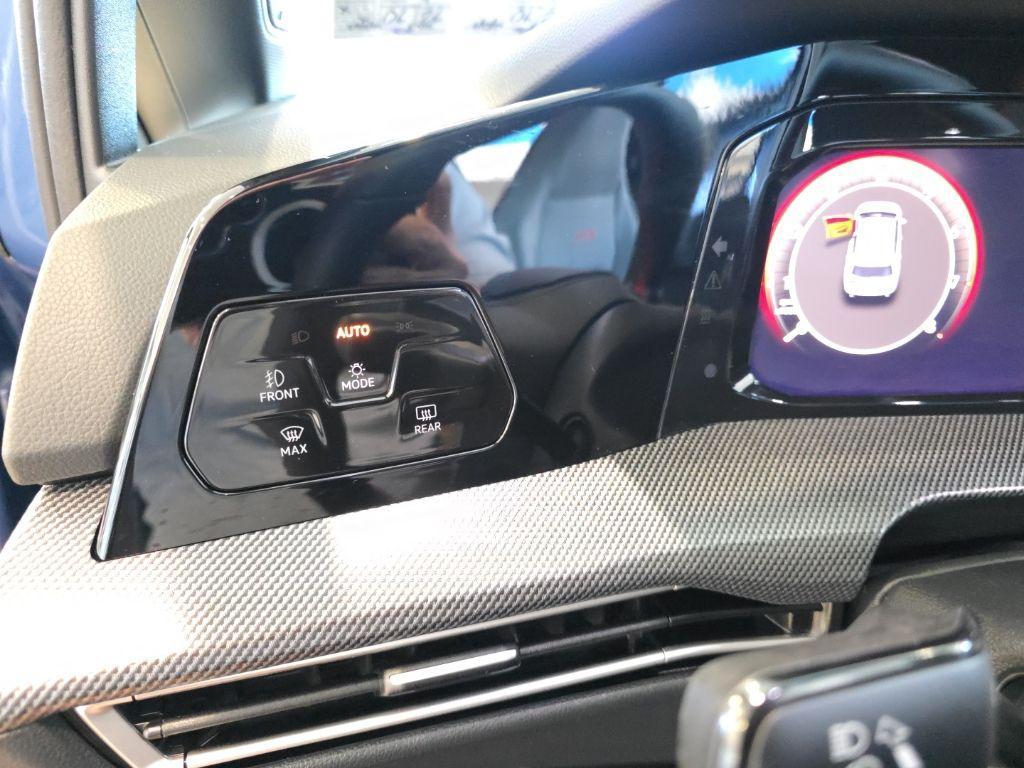 new 2025 Volkswagen Golf GTI car, priced at $35,019