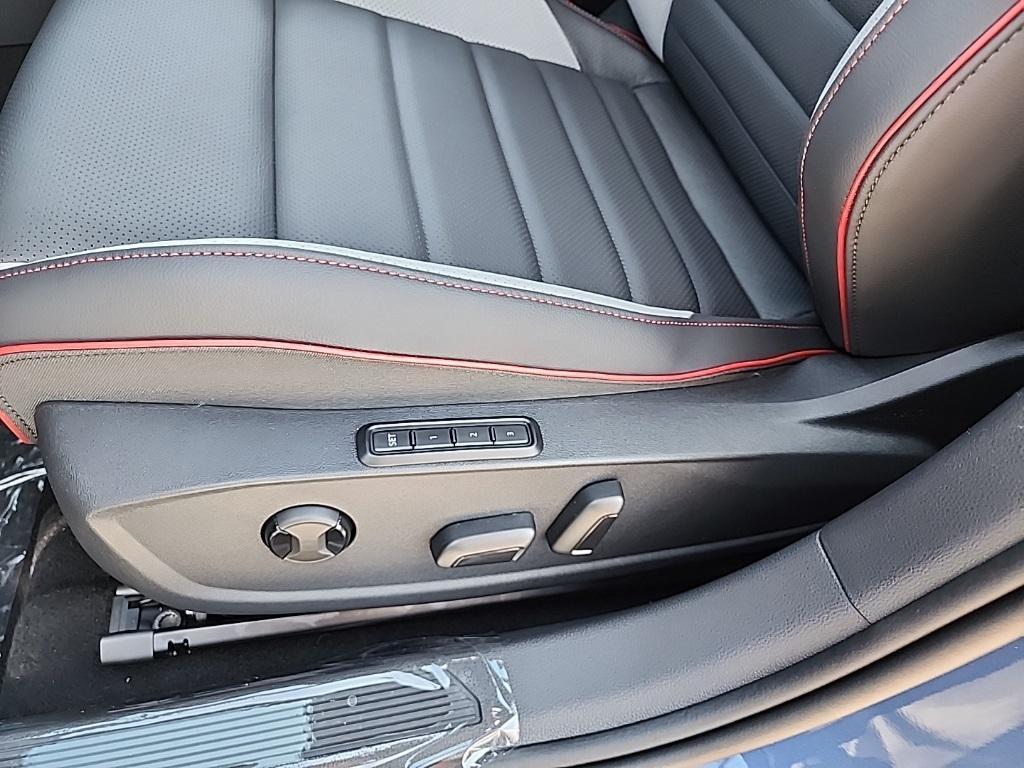 new 2025 Volkswagen Golf GTI car, priced at $35,919