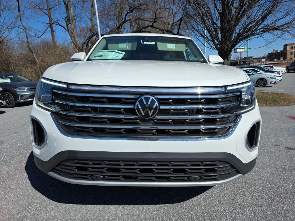 new 2026 Volkswagen Atlas car, priced at $40,744
