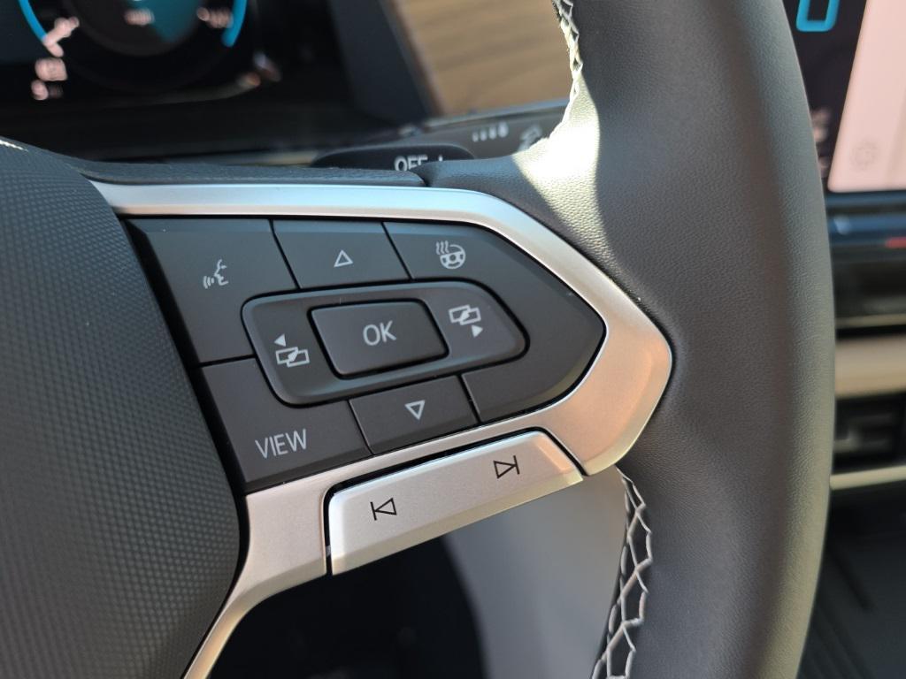 new 2026 Volkswagen Atlas car, priced at $40,744