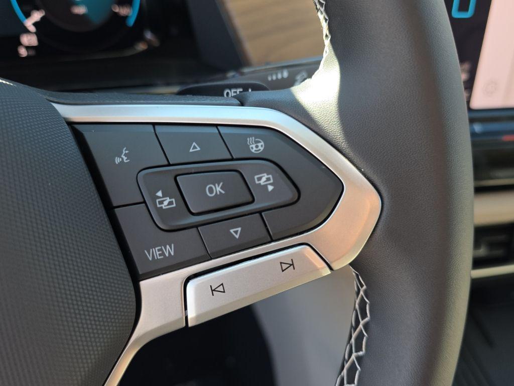 new 2026 Volkswagen Atlas car, priced at $40,744