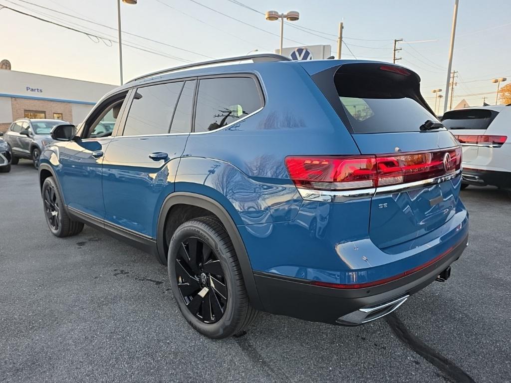 new 2026 Volkswagen Atlas car, priced at $44,136