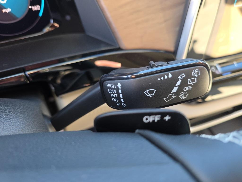 new 2026 Volkswagen Atlas car, priced at $40,040