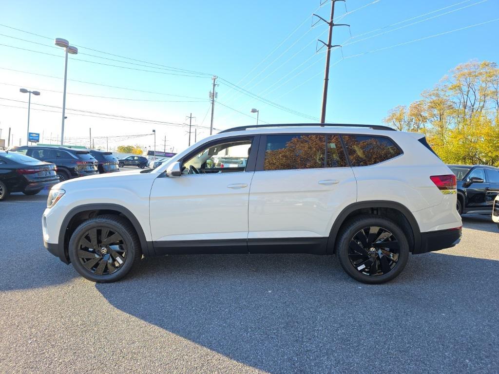 new 2026 Volkswagen Atlas car, priced at $43,200