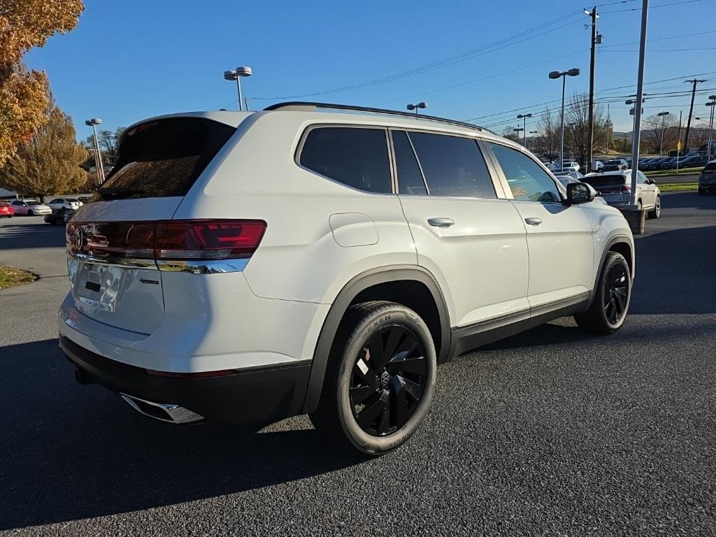 new 2026 Volkswagen Atlas car, priced at $43,200