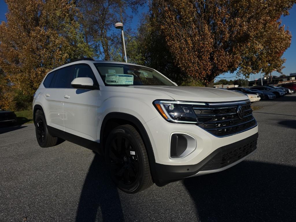 new 2026 Volkswagen Atlas car, priced at $43,200