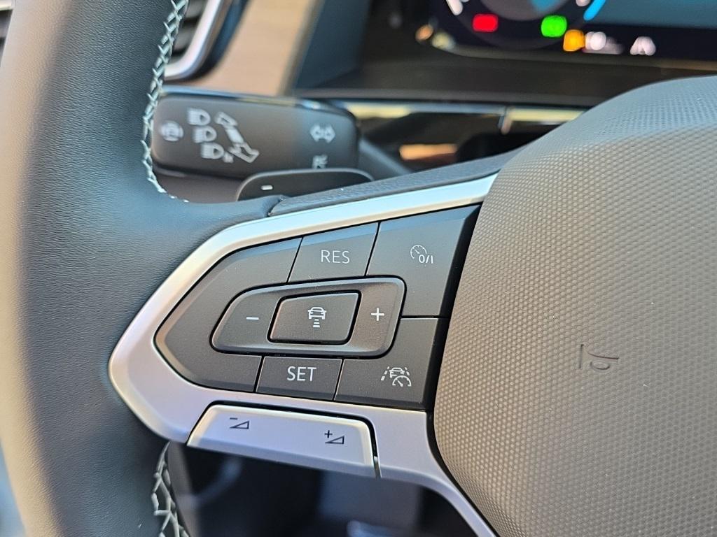 new 2026 Volkswagen Atlas car, priced at $43,200