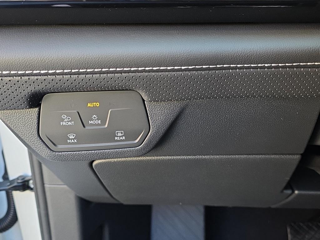 new 2026 Volkswagen Atlas car, priced at $43,200