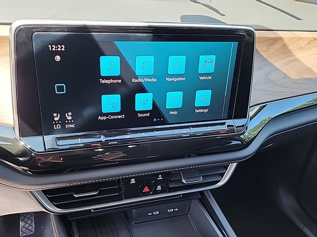 new 2026 Volkswagen Atlas car, priced at $38,603